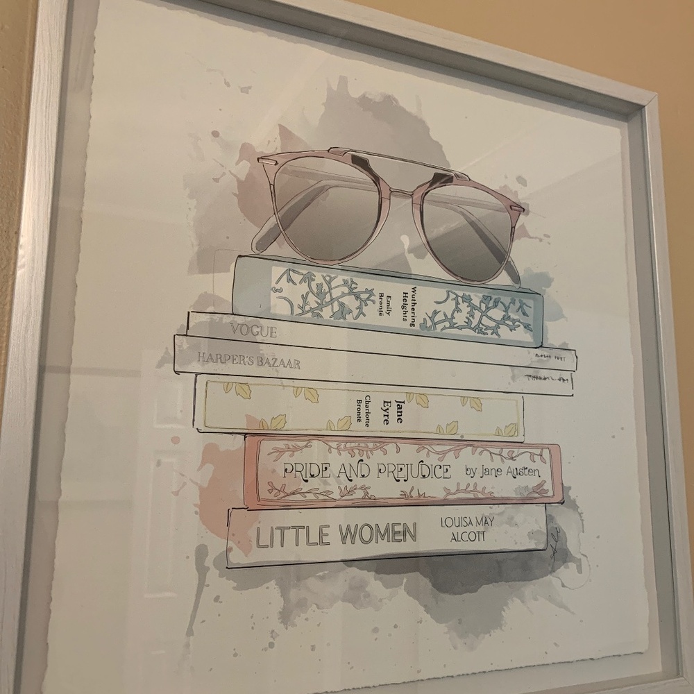 Sunglasses and books print